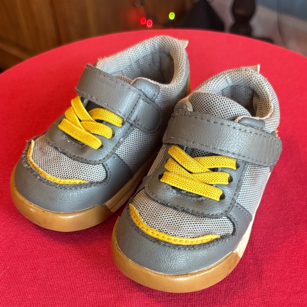 Chidier Gray and Yellow Kids Sneakers